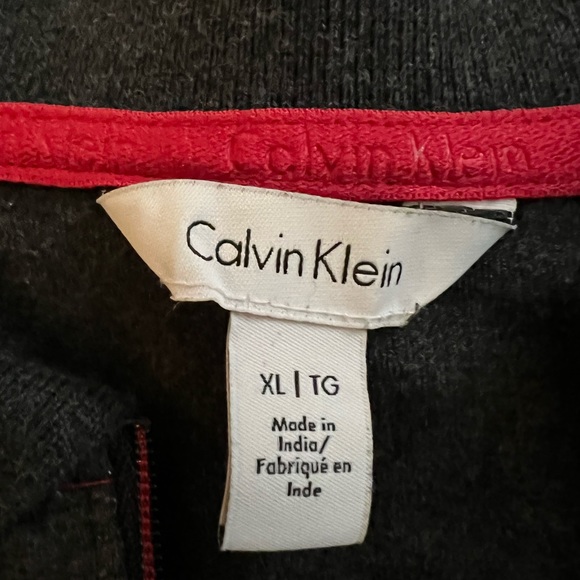 Calvin Cline polo size XL - Picture 4 of 5